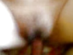 أمي التاميل السريلانكية مع حليب الثدي